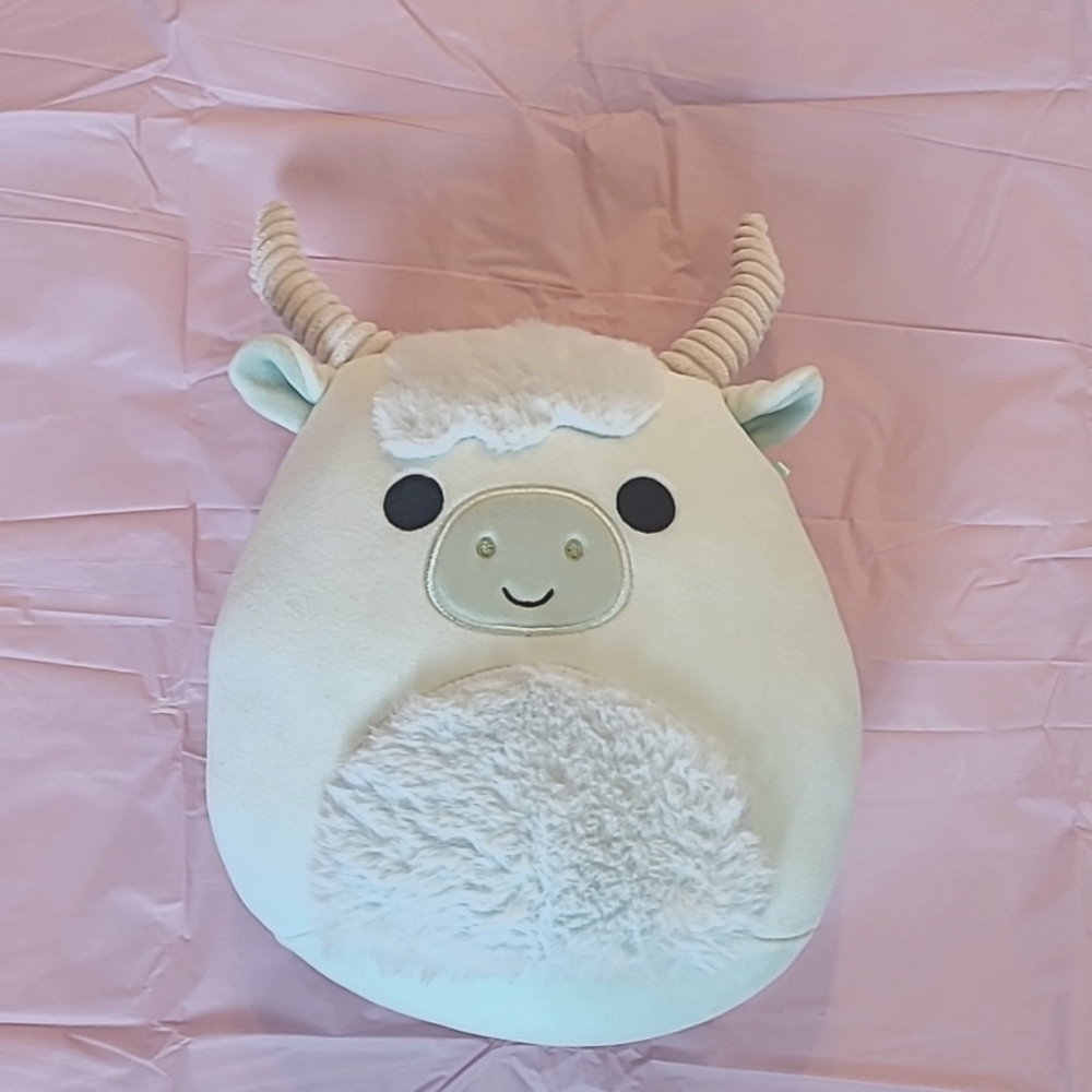 RARE 8" Iver the Highland Cow Squishmallow Kellytoy Plush Toy Easter